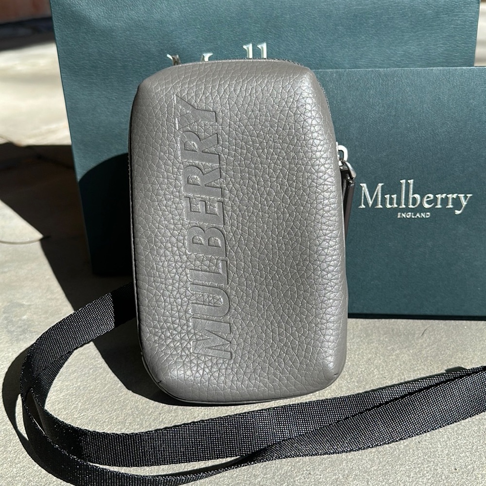 NEW MULBERRY LEATHER ZIPPERED POUCH BAG